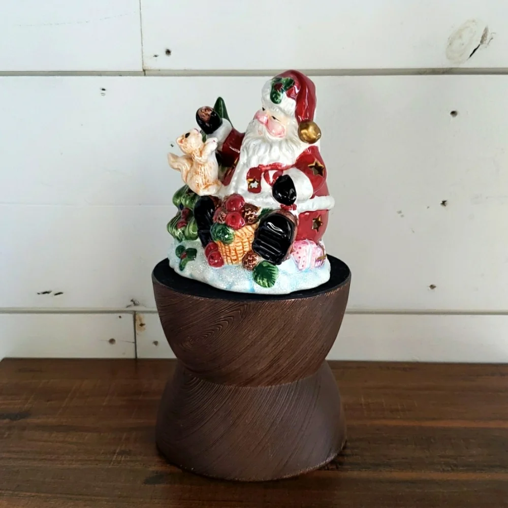 Santa 2001 Ceramic Tea Light Holder
